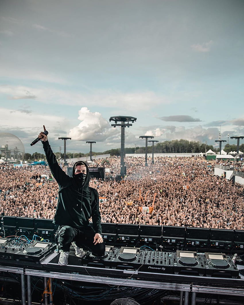 Alan Walker India Tour - largest live performance between September and October.